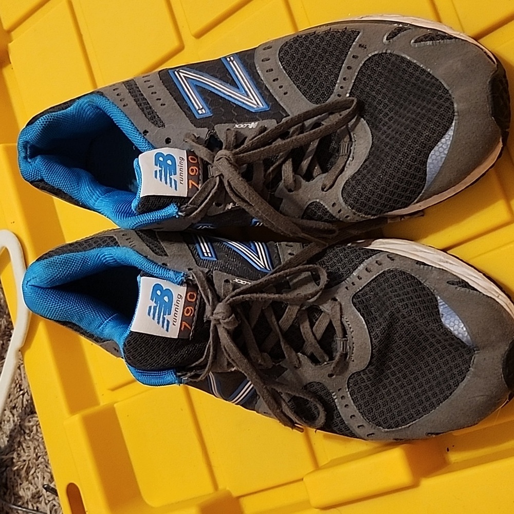 New Balance Women's 790